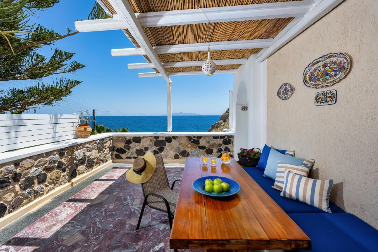 Moschatos Beach House Kamári Exteriör bild
