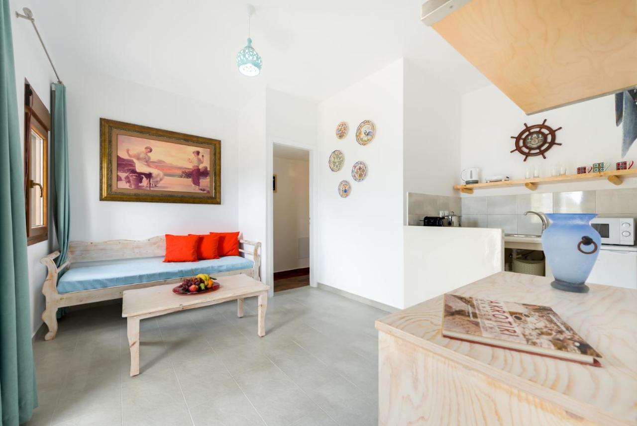 Moschatos Beach House Kamári Exteriör bild