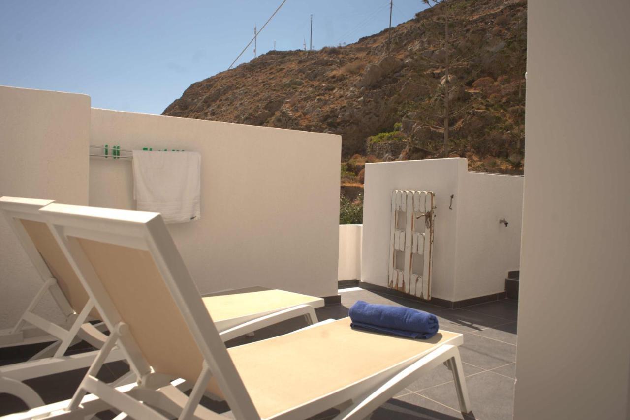 Moschatos Beach House Kamári Exteriör bild